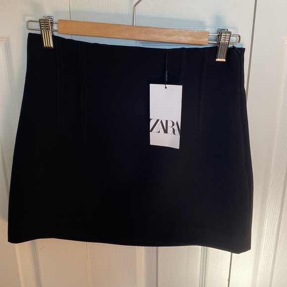 Zara black miniskirt - Picture 2 of 6